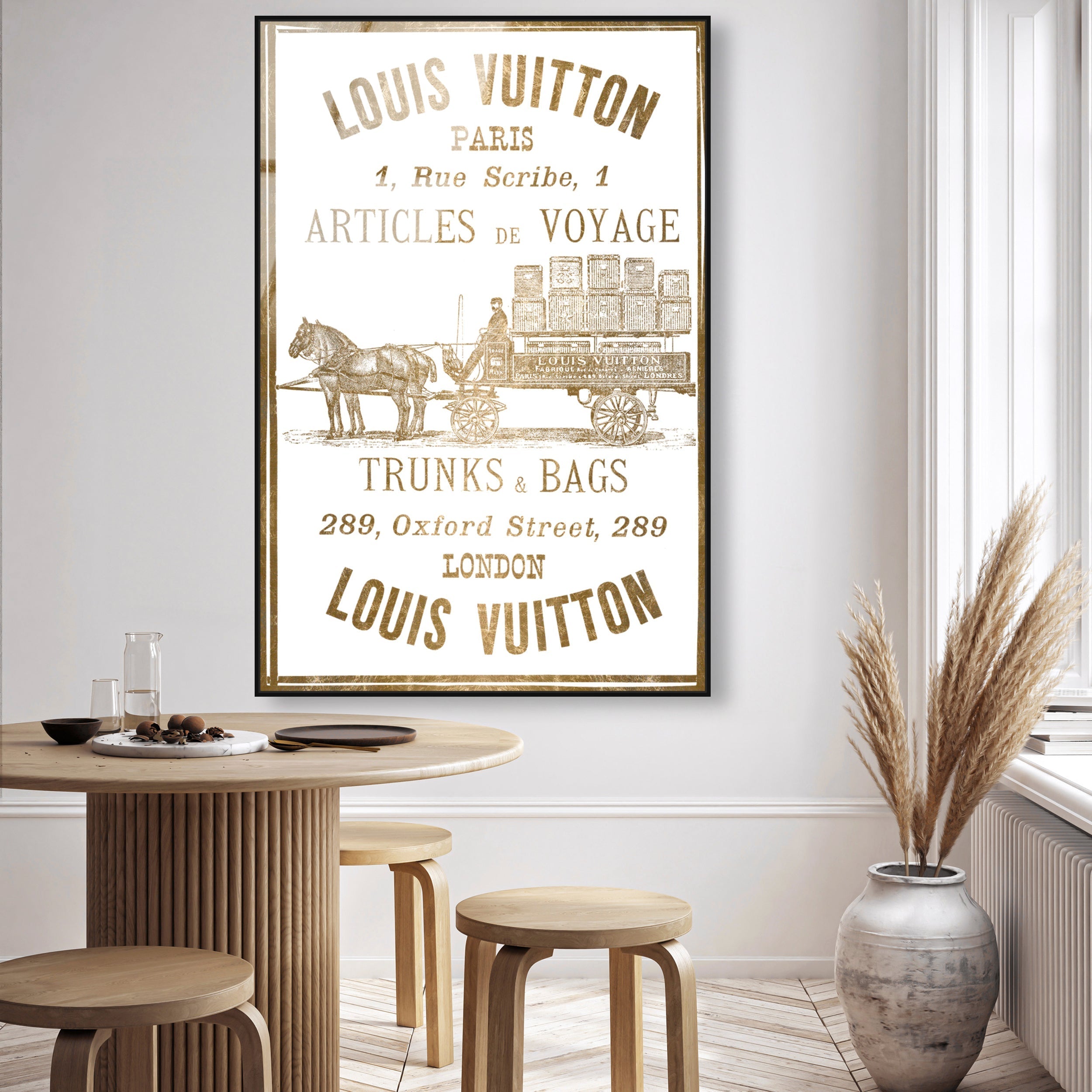Articles de Voyage in Gold