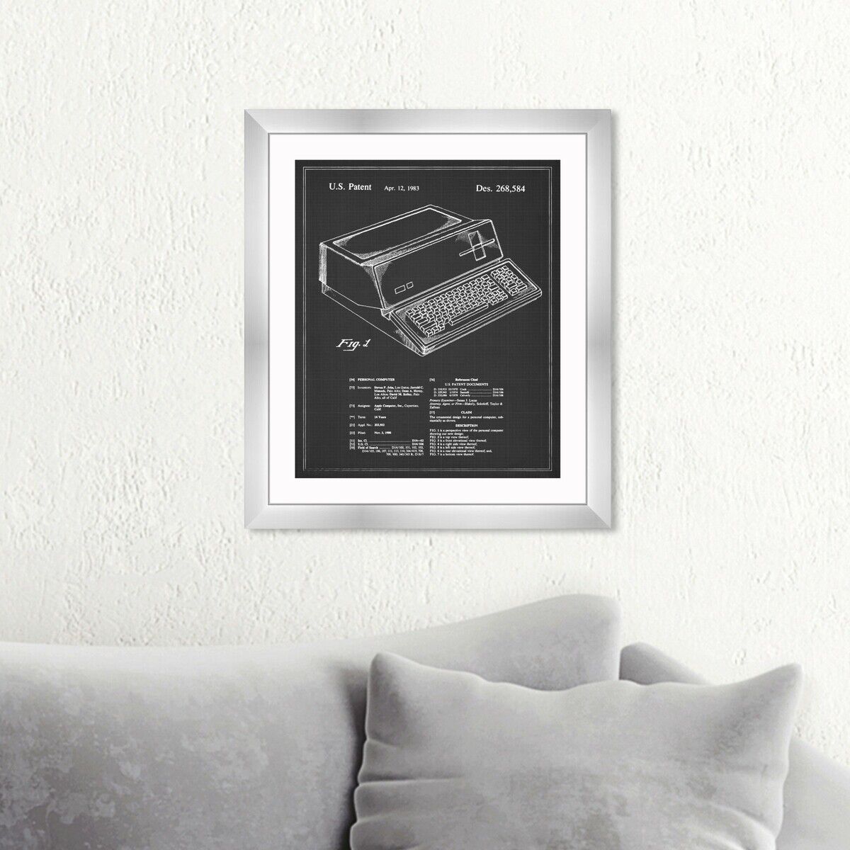 First Apple Personal Computer, 1983 - Noir