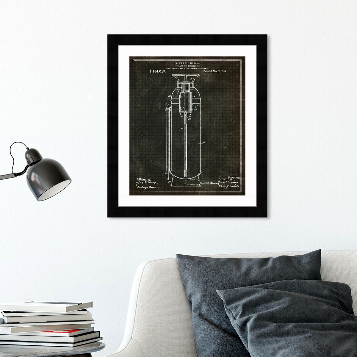 Portable Fire Extinguisher 1916 Secondary image