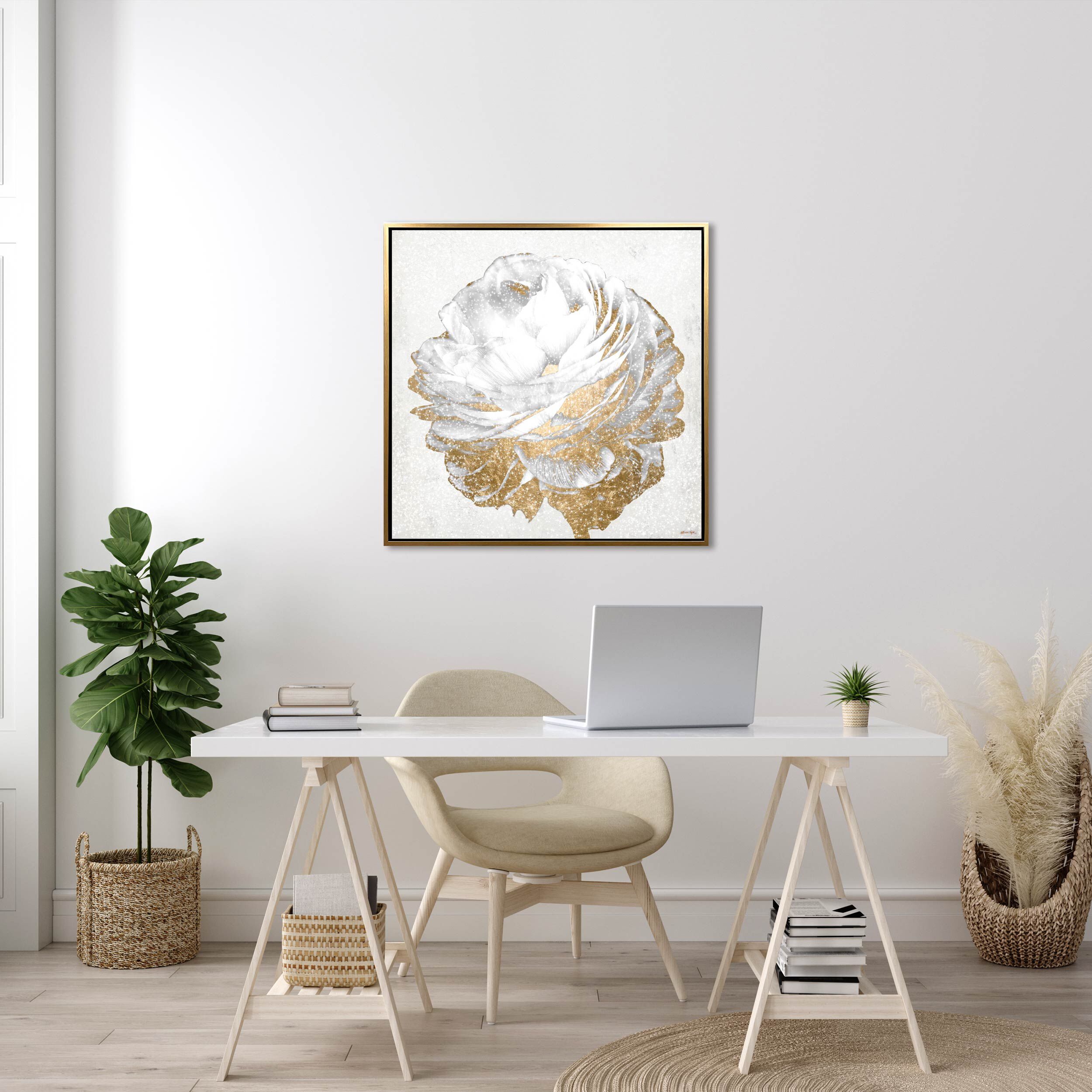 Gold and Light Floral White: Diamond Dust™ Secondary image
